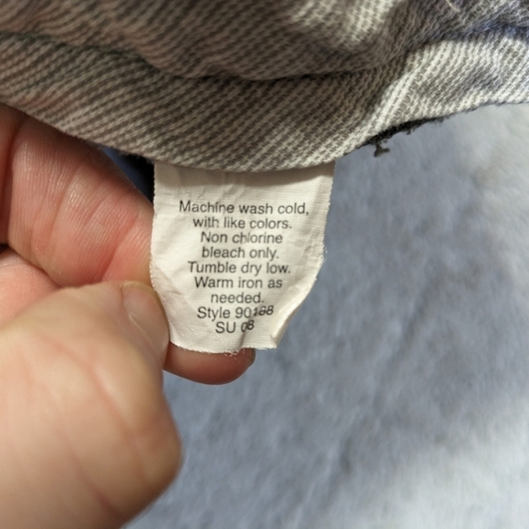 J. Crew Shorts Men's 34 Gray Embroidered Flags Broken In Regular Fit Rolled Cuff - Picture 7 of 7